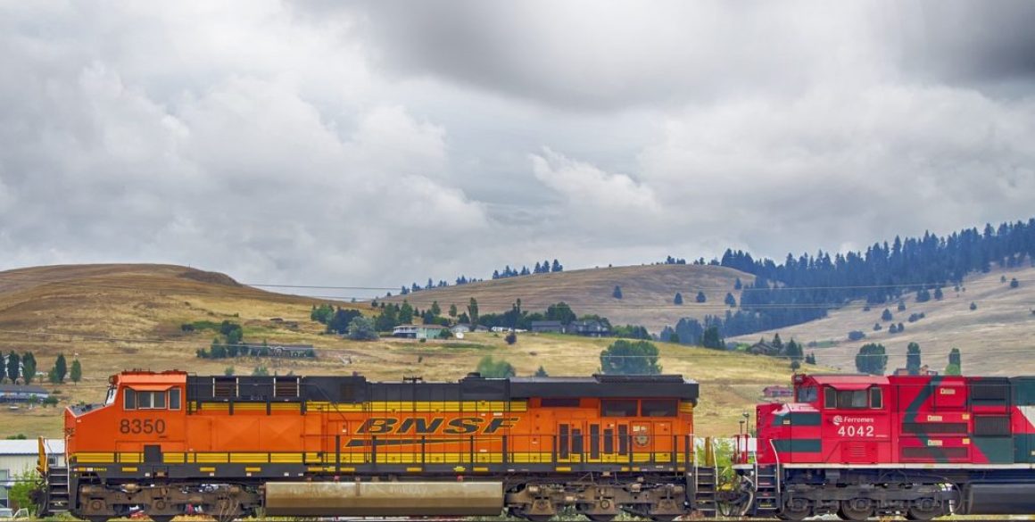 train locomotive railway transport 4693742